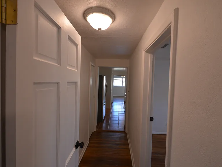 303 Villeros St — Photo 38