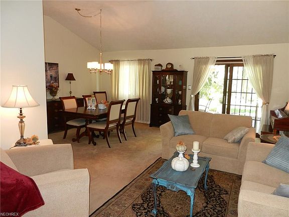 3rd image of 4376 Danberry Dr