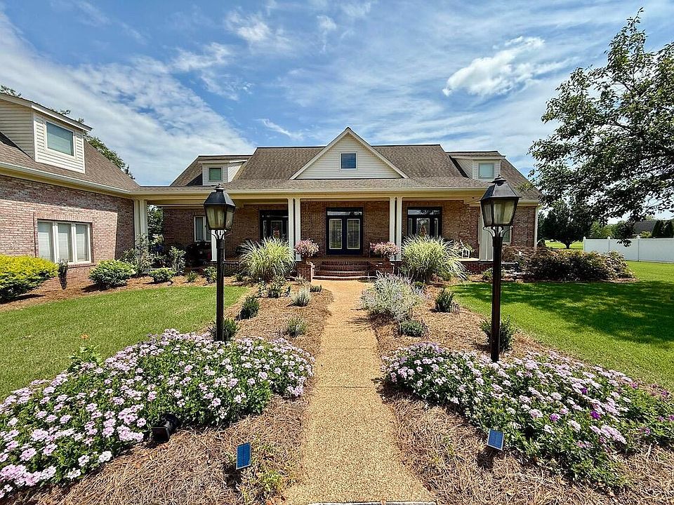 1st image of 60054 Birchwood Ln