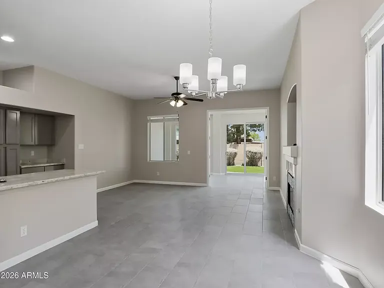 964 W Fairway Dr — Photo 15