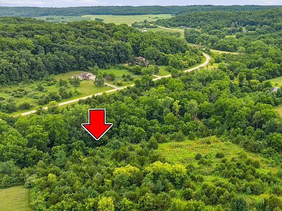 2nd image of 52 Sugarcreek Trl