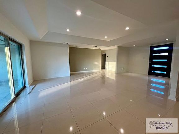 5th image of 525 Habana St #26
