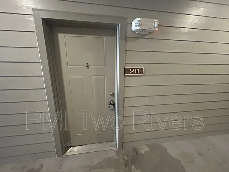 410 Rosedale Ave #211 — Photo 15