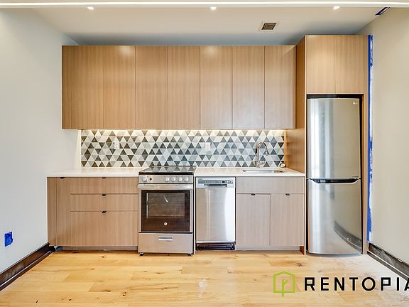 2nd image of 1270 New York Ave APT 3E