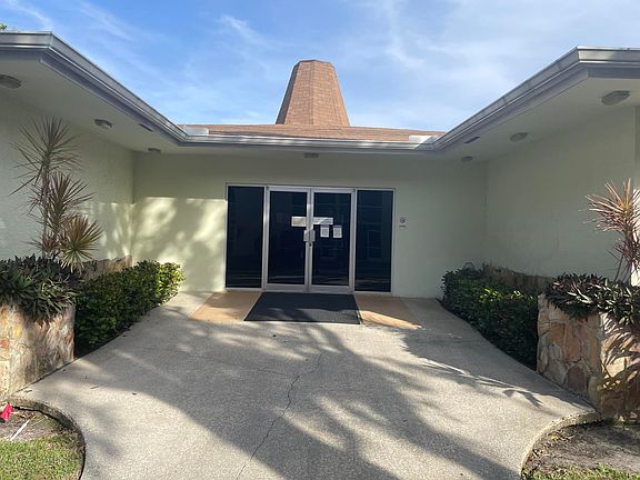 3rd image of 700 Village Green Ct #318