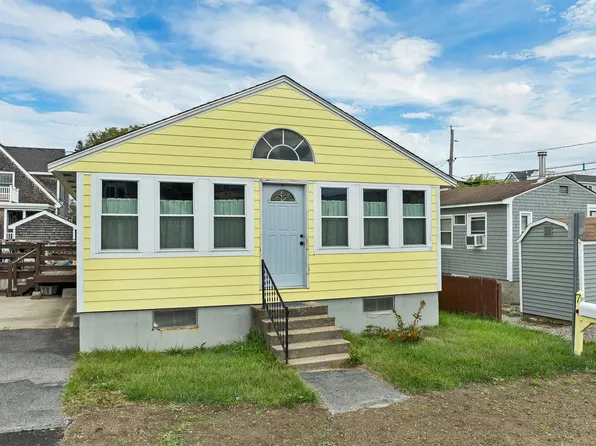 7 Greene Street, Hampton, NH 03842