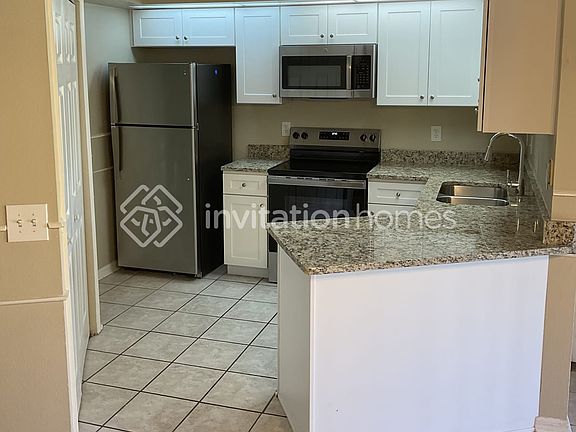 4th image of 1941 Erin Brooke Dr
