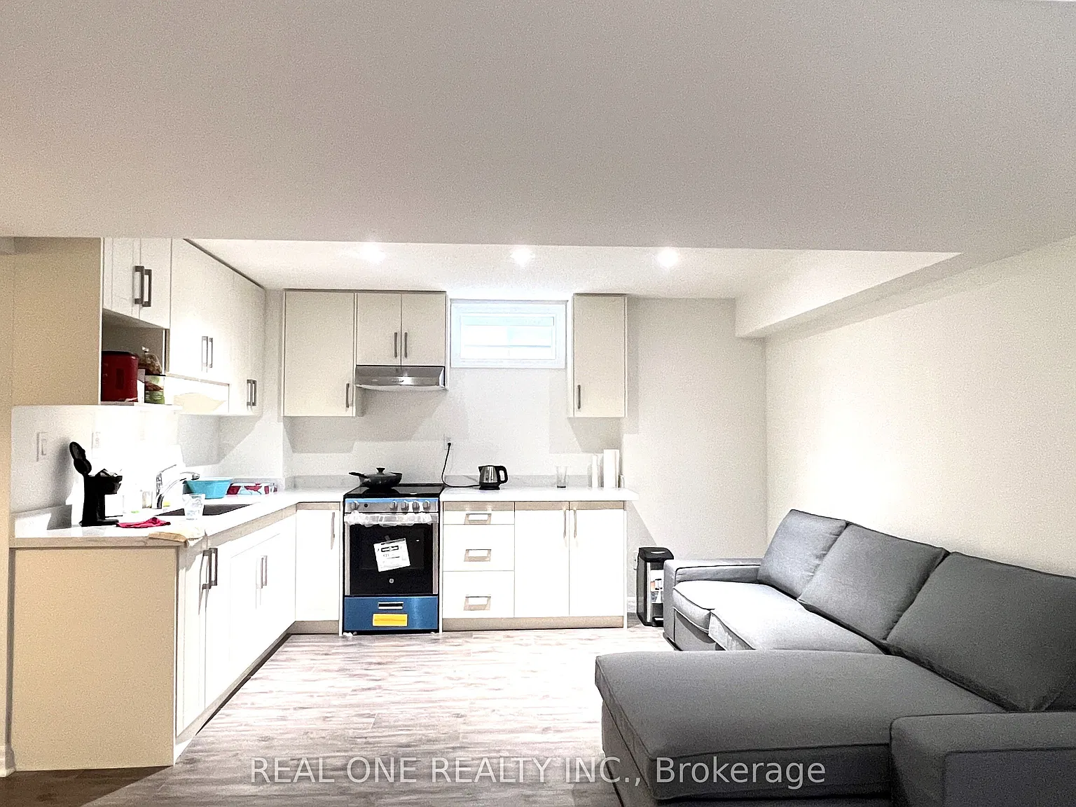 2 bed, $1,800 — Photo 2