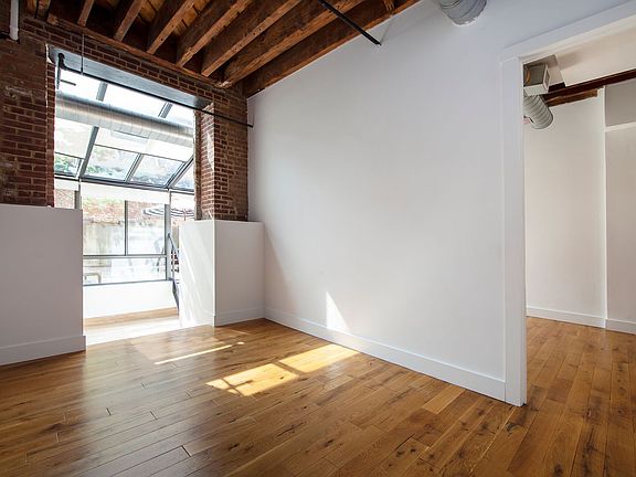 5th image of 139 N 10th St APT Ge