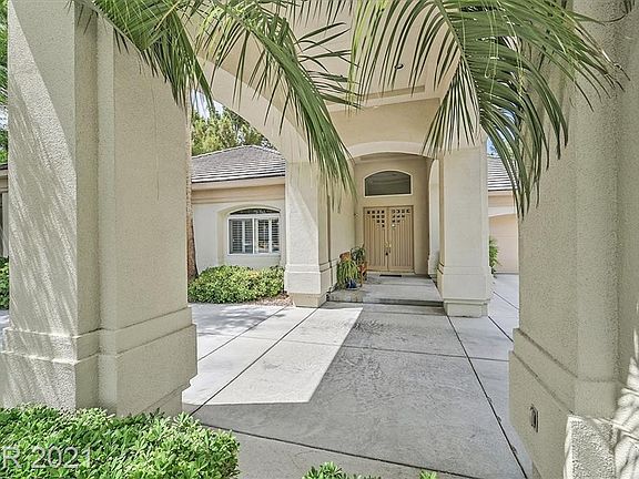 3rd image of 7404 Oak Grove Ave