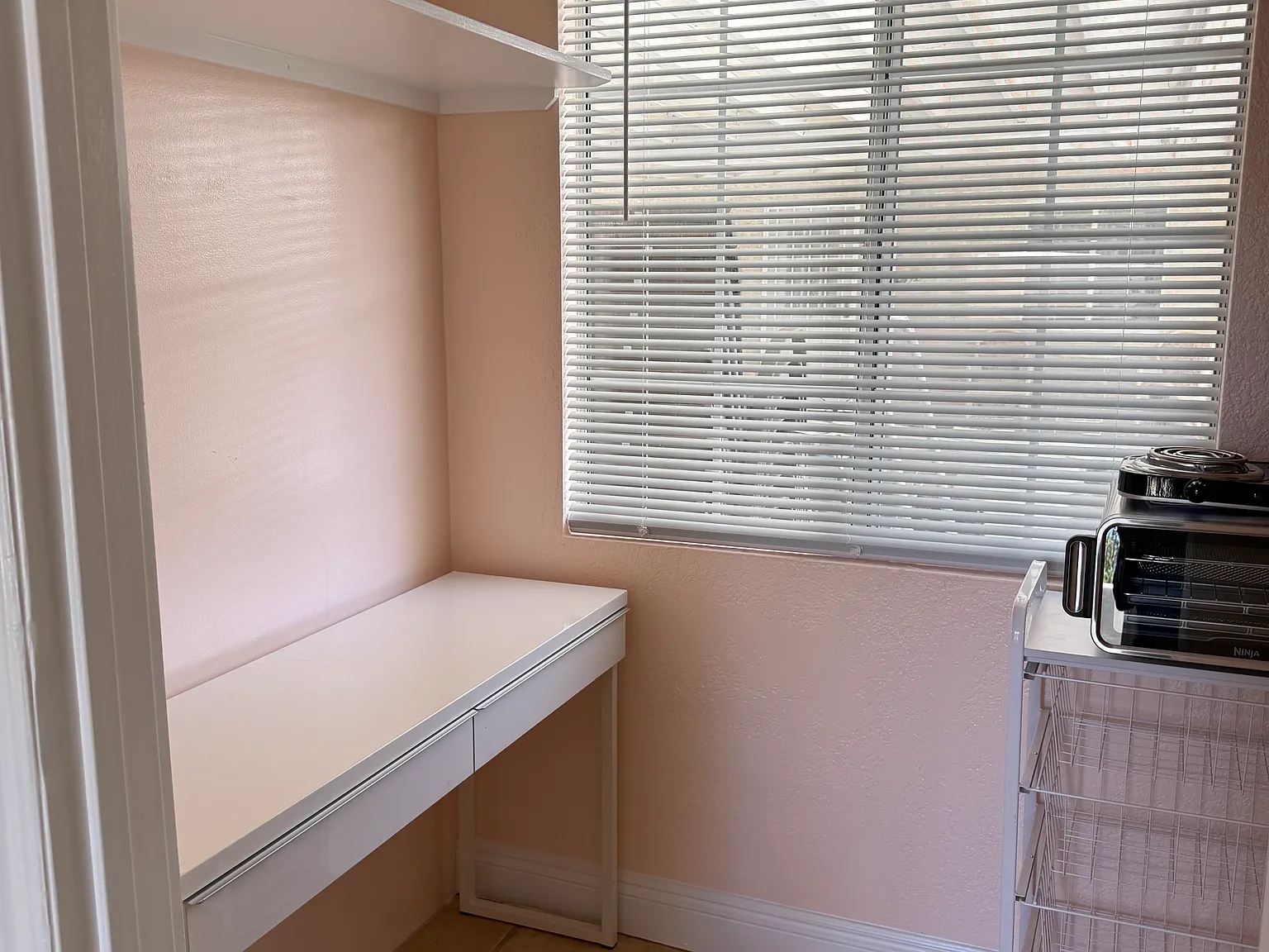 10 bed, 4200 sqft, $1,650 — Photo 1