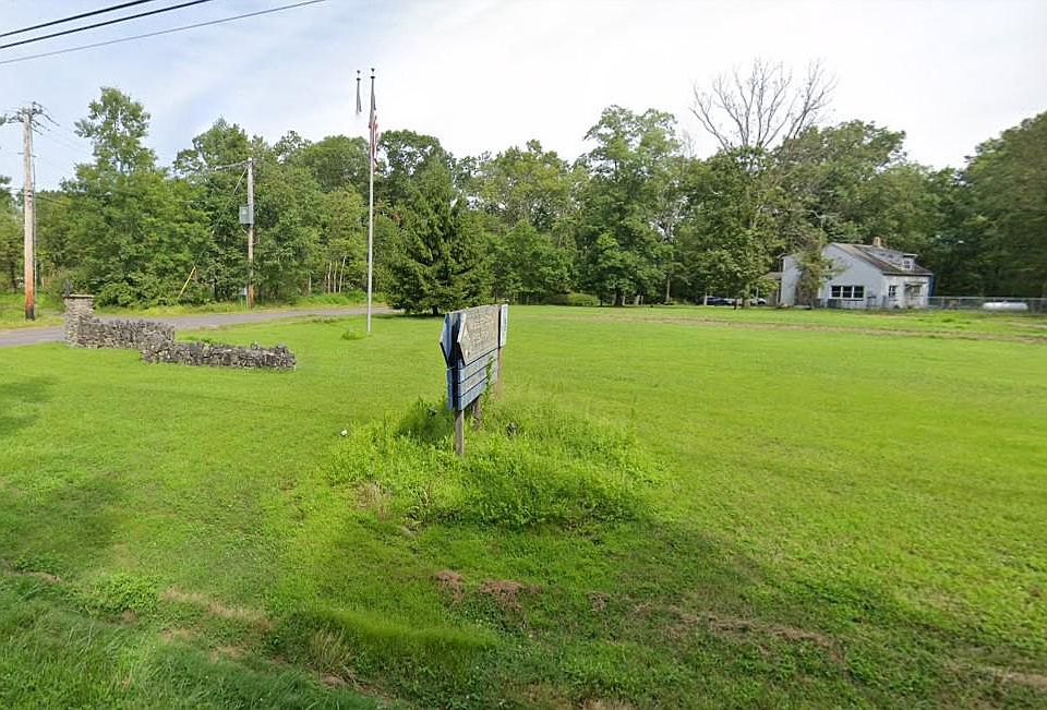 2nd image of 5505 Upper Ridge Rd