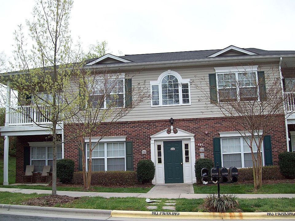 Lower Level (Left) One story unit