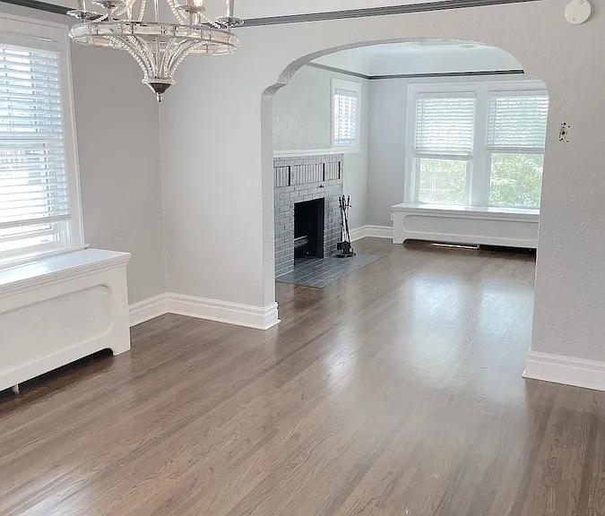 1652 Victoria Ave #UPPER — Photo 8