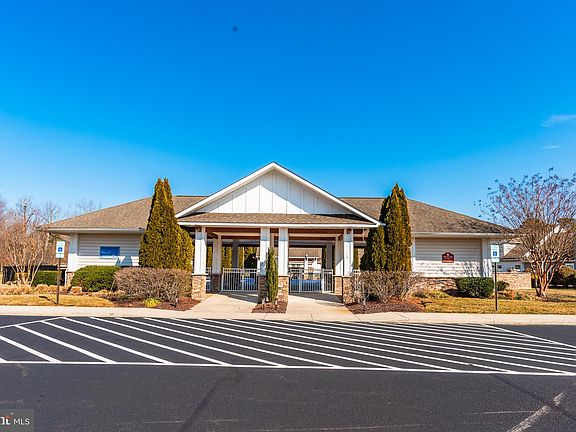 3rd image of 37452 Kingfisher Dr #8
