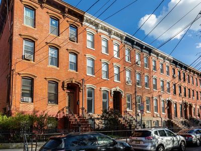 526 Manila Ave, Jersey City, NJ, 07302