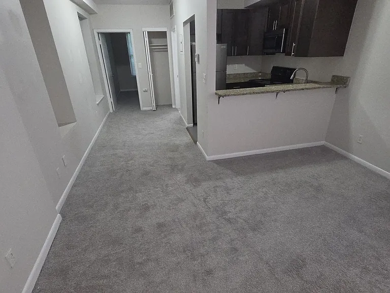 242 5th St #2J — Photo 5