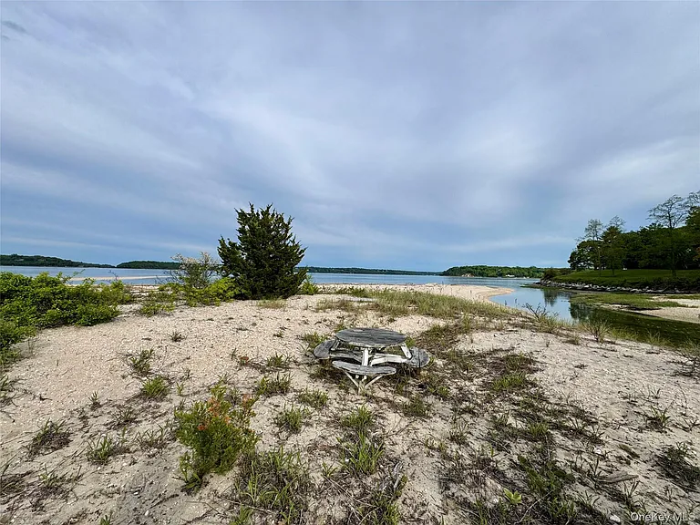 224 Centre Island Rd — Photo 15