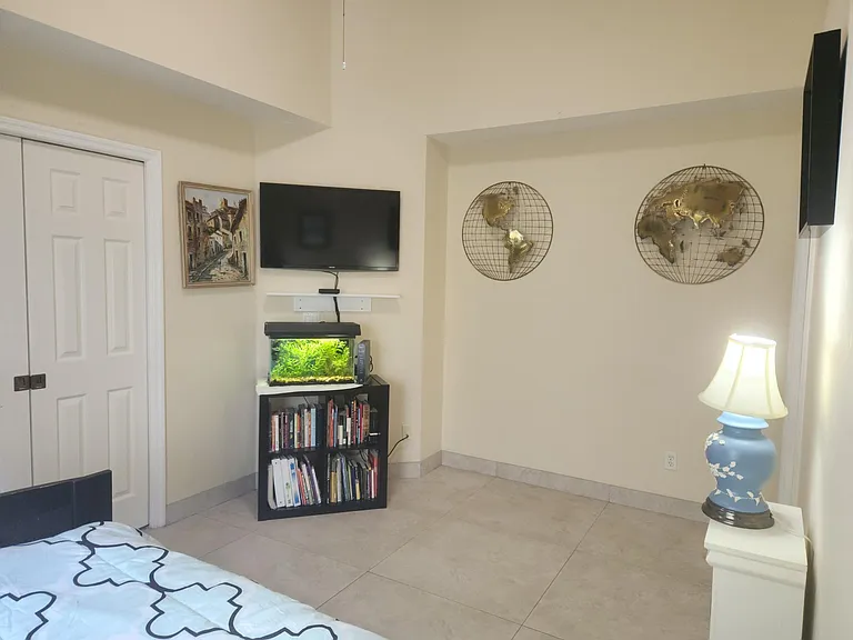 6953 Lone Oak Blvd — Photo 21