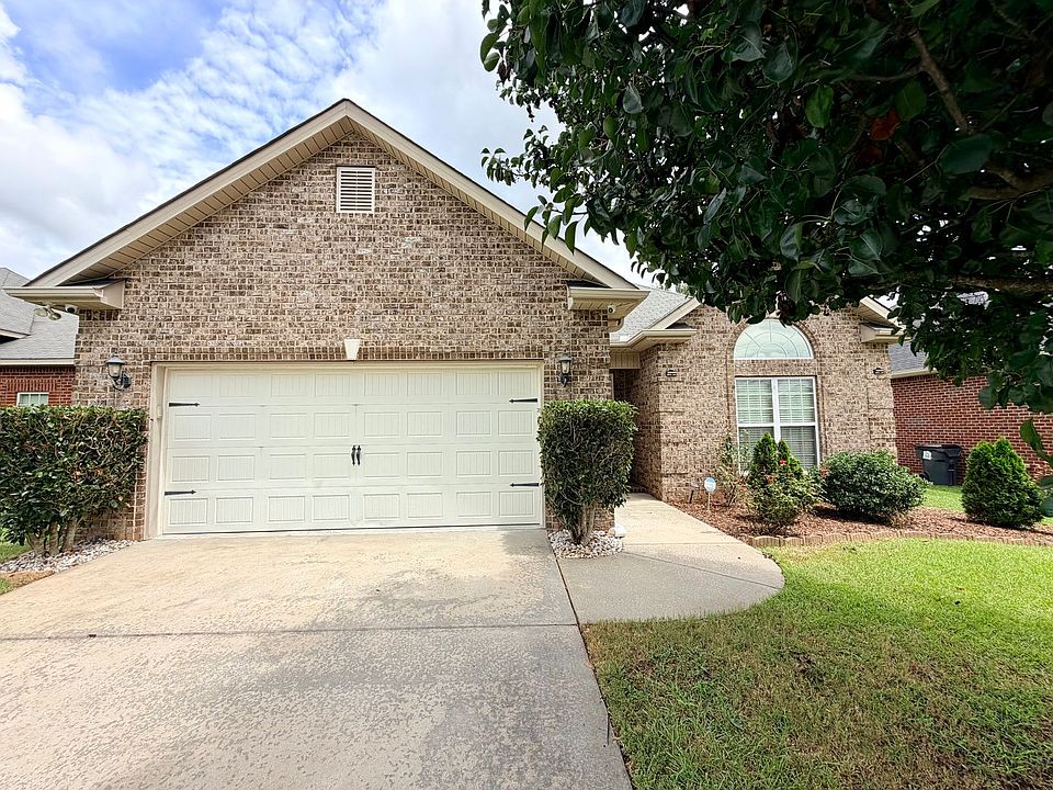 1st image of 705 Post Oak Way