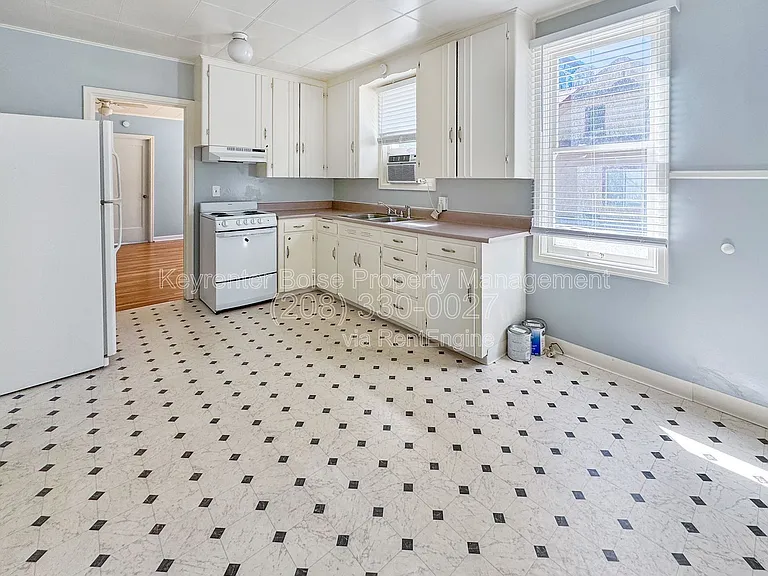 214 W Bannock St #2 — Photo 5