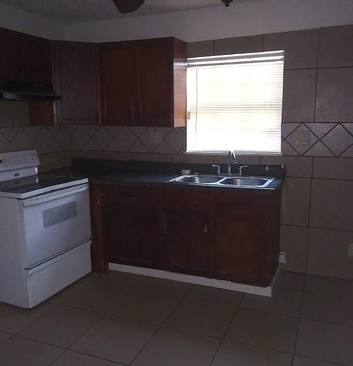 767 G St #1