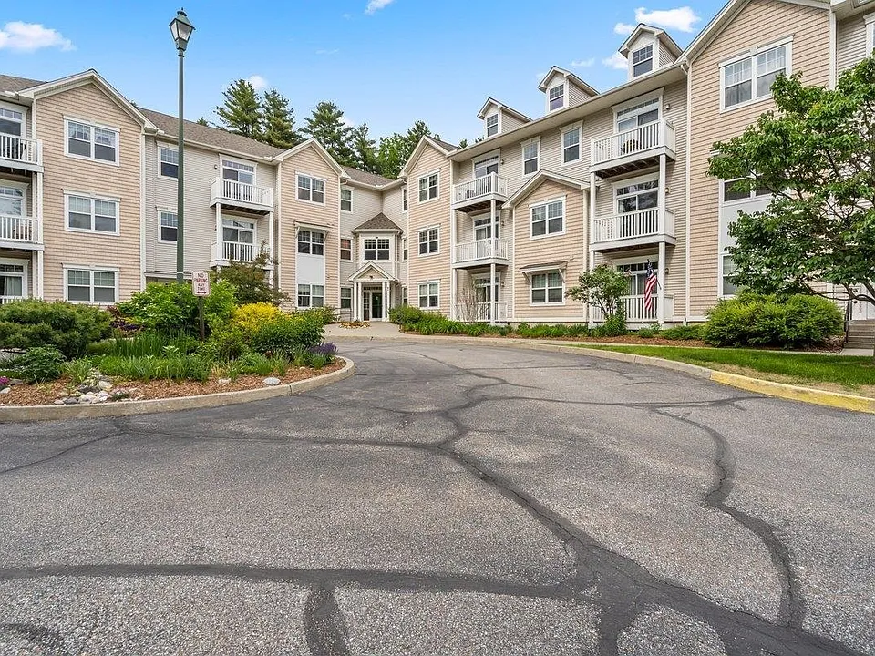 101 Eldredge St #310
