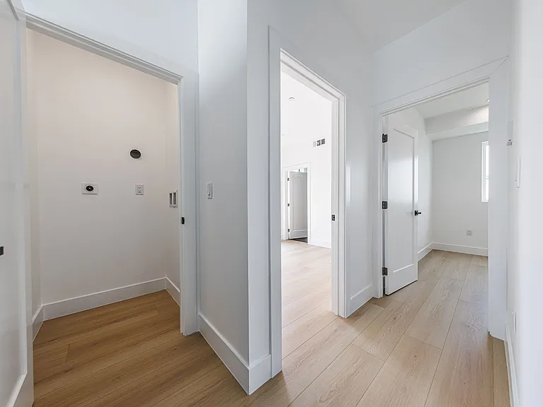 1063 S. Corning St. — Photo 65