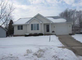 1217 31st St, Perry, IA 50220