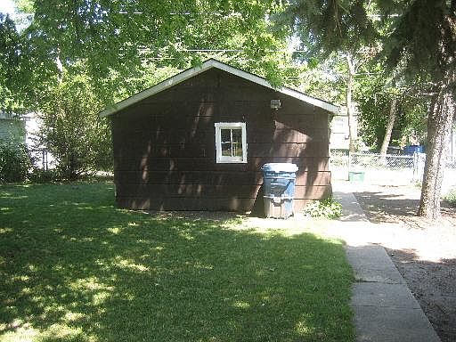 3rd image of 14223 Dearborn St