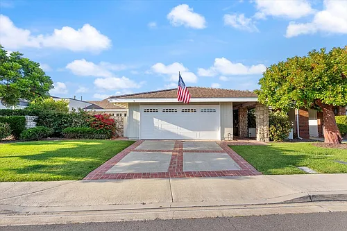 8 Sandbar Dr Photo 1