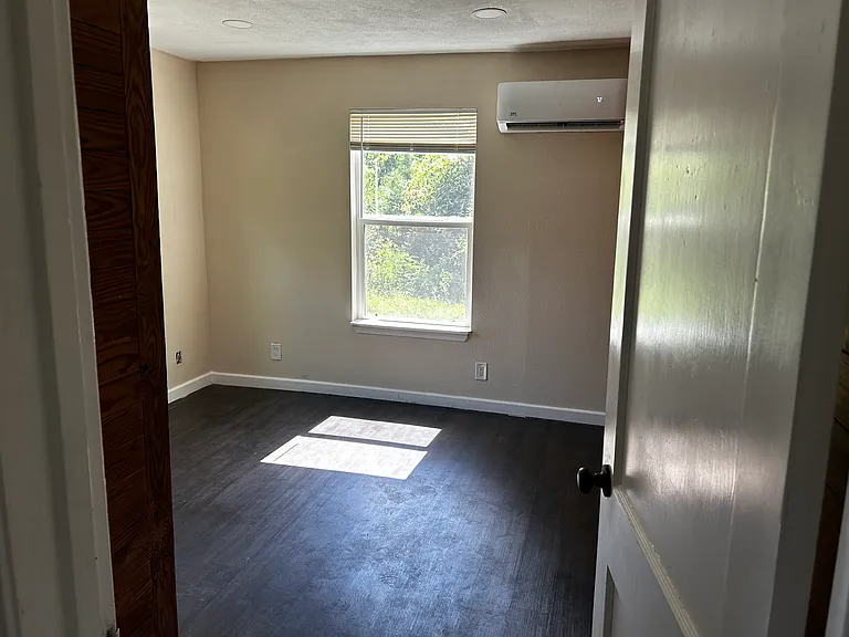 12735 Willis Waukegan Rd — Photo 6