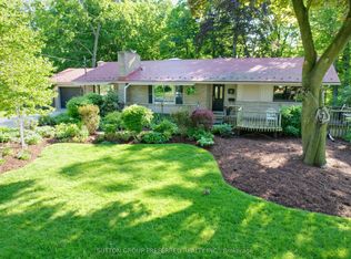 7 Metamora Cres, London, ON N6G 1R2