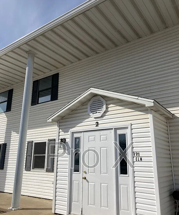 121 Elm St #2-1-4