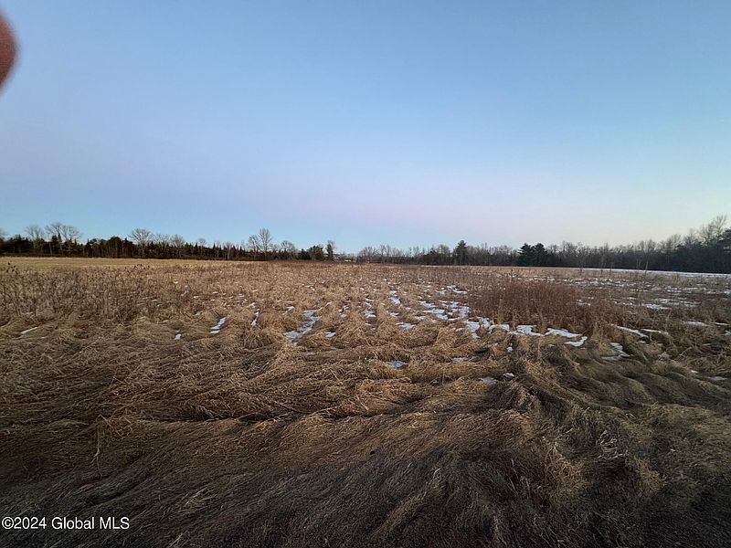 4th image of L13.100 Lake Road