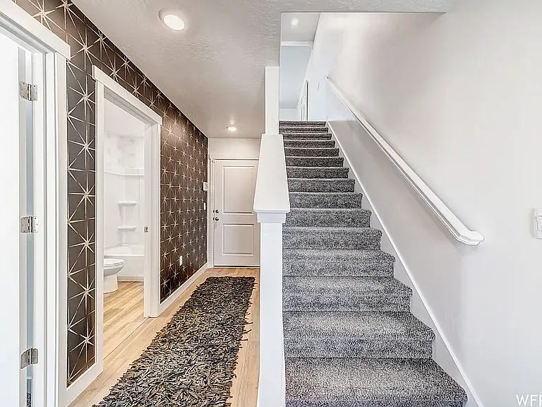 1122 W 310 S — Photo 19