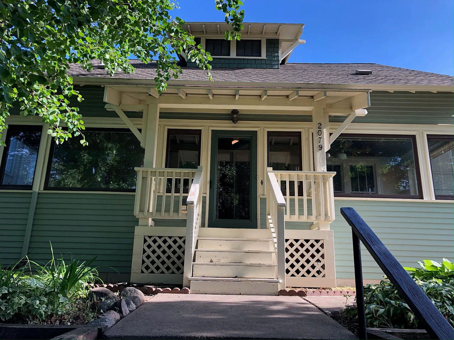 Beautiful 3 bedroom home in St Paul — Photo 2