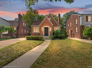 4121 Harvard Rd, Detroit, MI