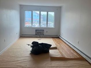 65-95 Terrace Ct FLOOR 1, Middle Village, NY 11379