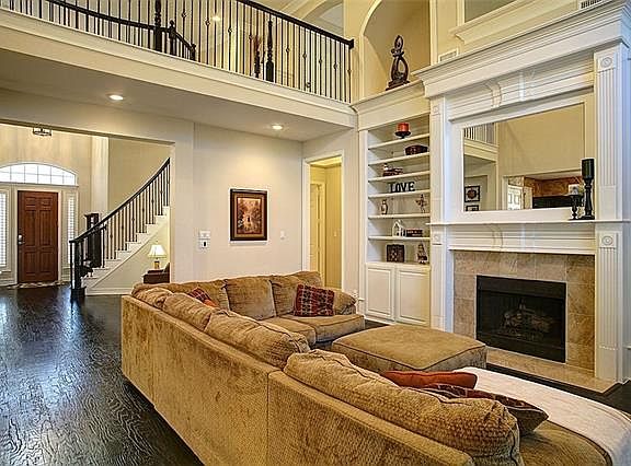 5th image of 8013 Davidson Dr