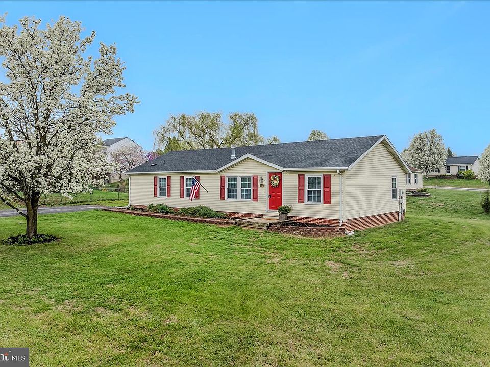 1st image of 16 Longbranch Dr