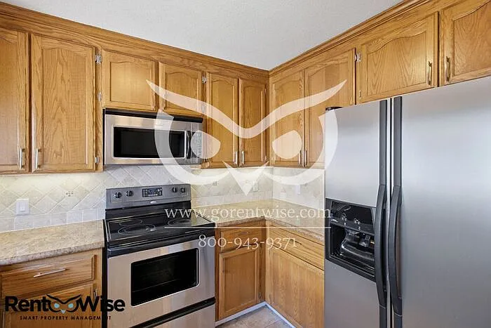 10 Arch St — Photo 13