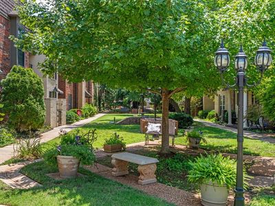 7811 Old Hickory Ln, Oklahoma City, OK, 73116