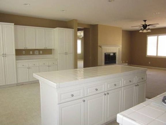 4th image of 32314 Poinsettia Ln