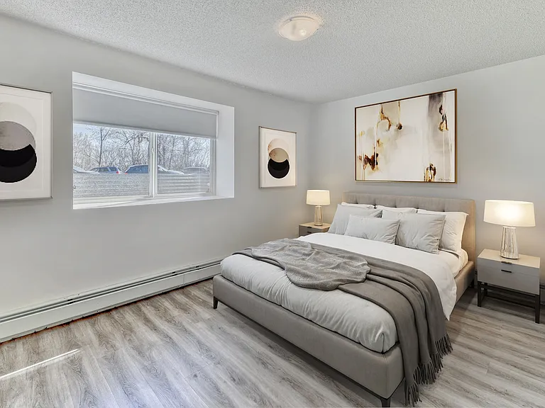 104 Hemlock Cres SW — Photo 13