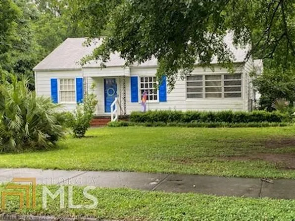 302 S Smith St, Sandersville, GA 31082