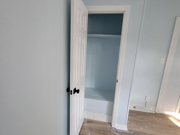 5th image of 84 Long St #2R