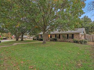 1201 Wedgewood Dr, Cleburne, TX 76033