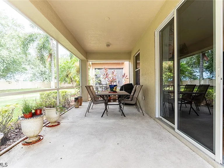 8713 Pegasus Dr — Photo 16
