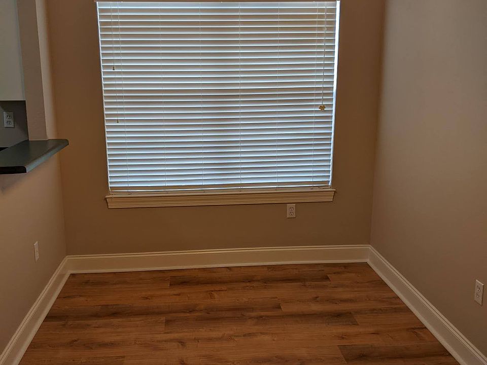 2nd image of 333 E Washington St #333